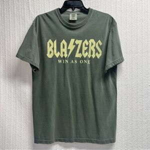 comfort colors / green and yellow “uab blazers win as one” tshirt size medium